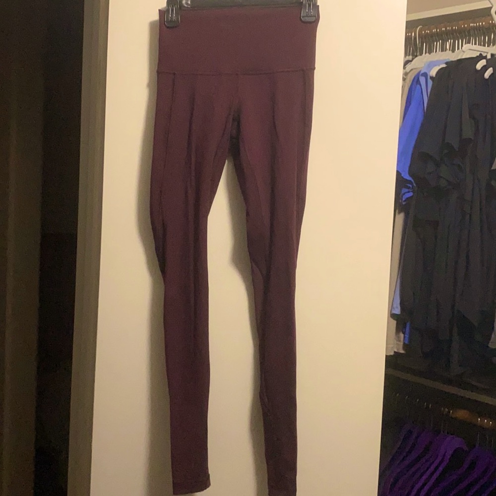Lululemon size 6 legging.